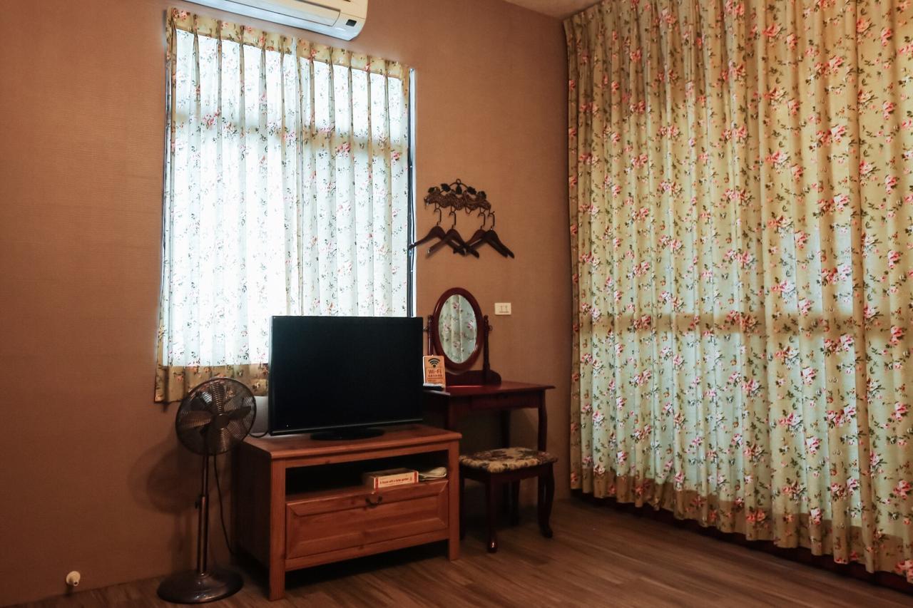 Jia Lin Homestay Donggang Exterior photo